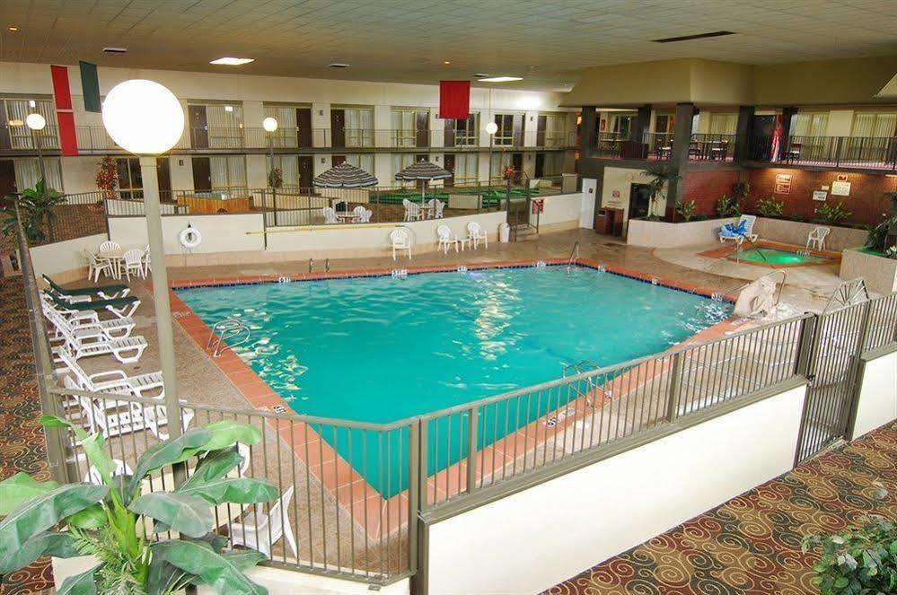 Hotel Ramada By Wyndham Near Of Texas Permian Odessa